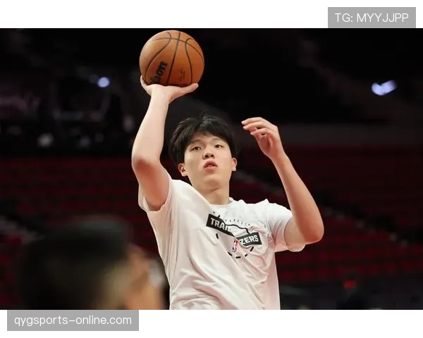 杨瀚森内线强攻表现优于全国同龄中锋，成为球队关键篮板保障