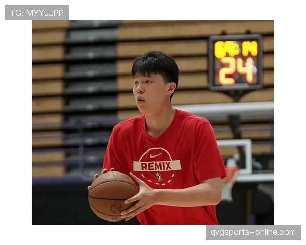 杨瀚森无球跑动拉开防守，比上赛季三分更高效