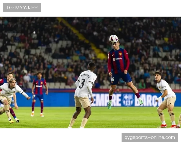 巴萨防线频频被打穿，压迫体系阶段性变化对球队防守表现造成影响